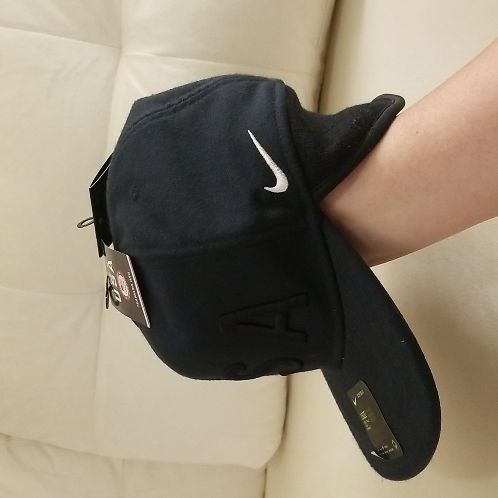 Hat - Picture 4 of 5